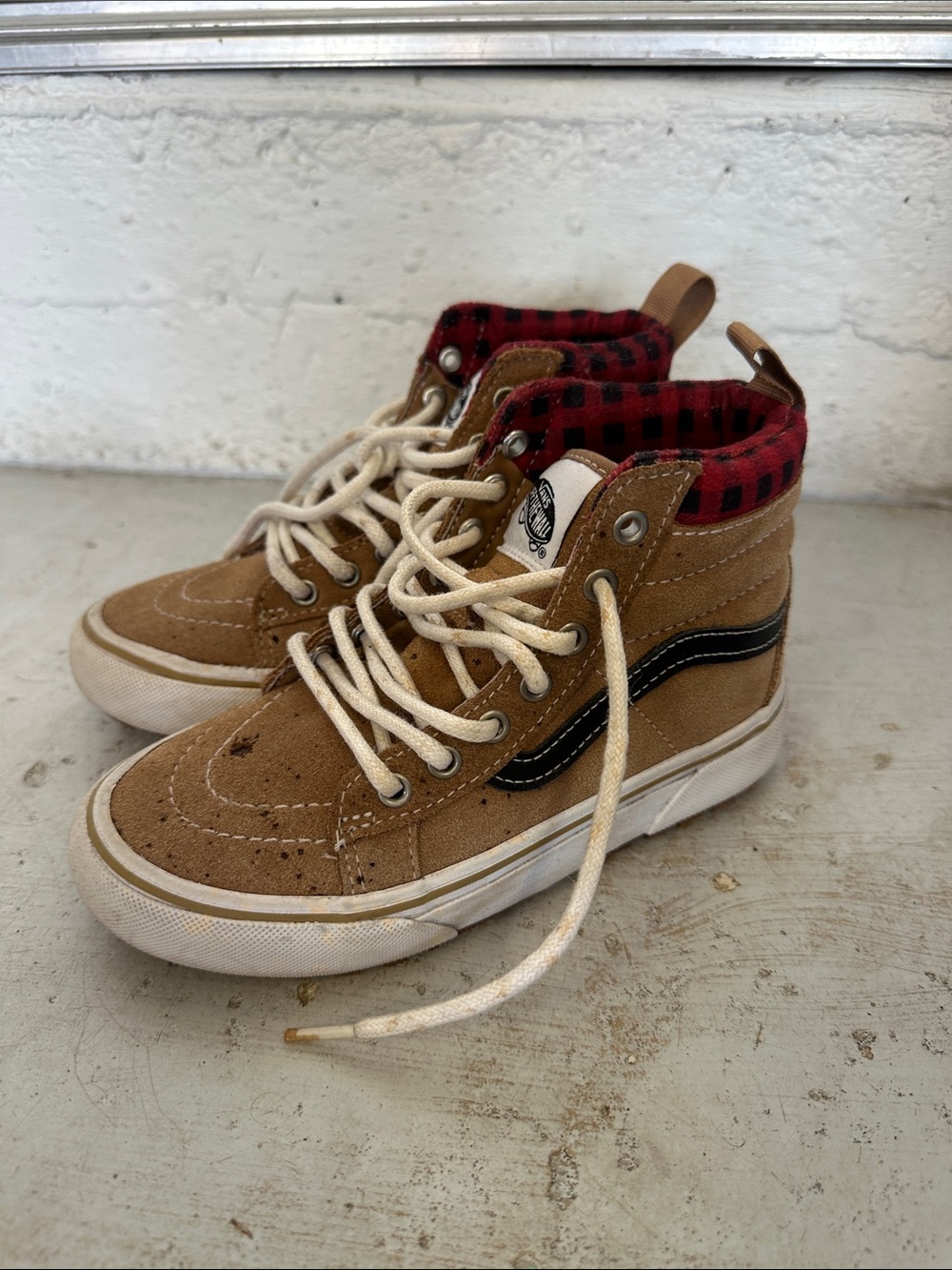 Kids High-Top Sneakers in Tan with Red Plaid Collar